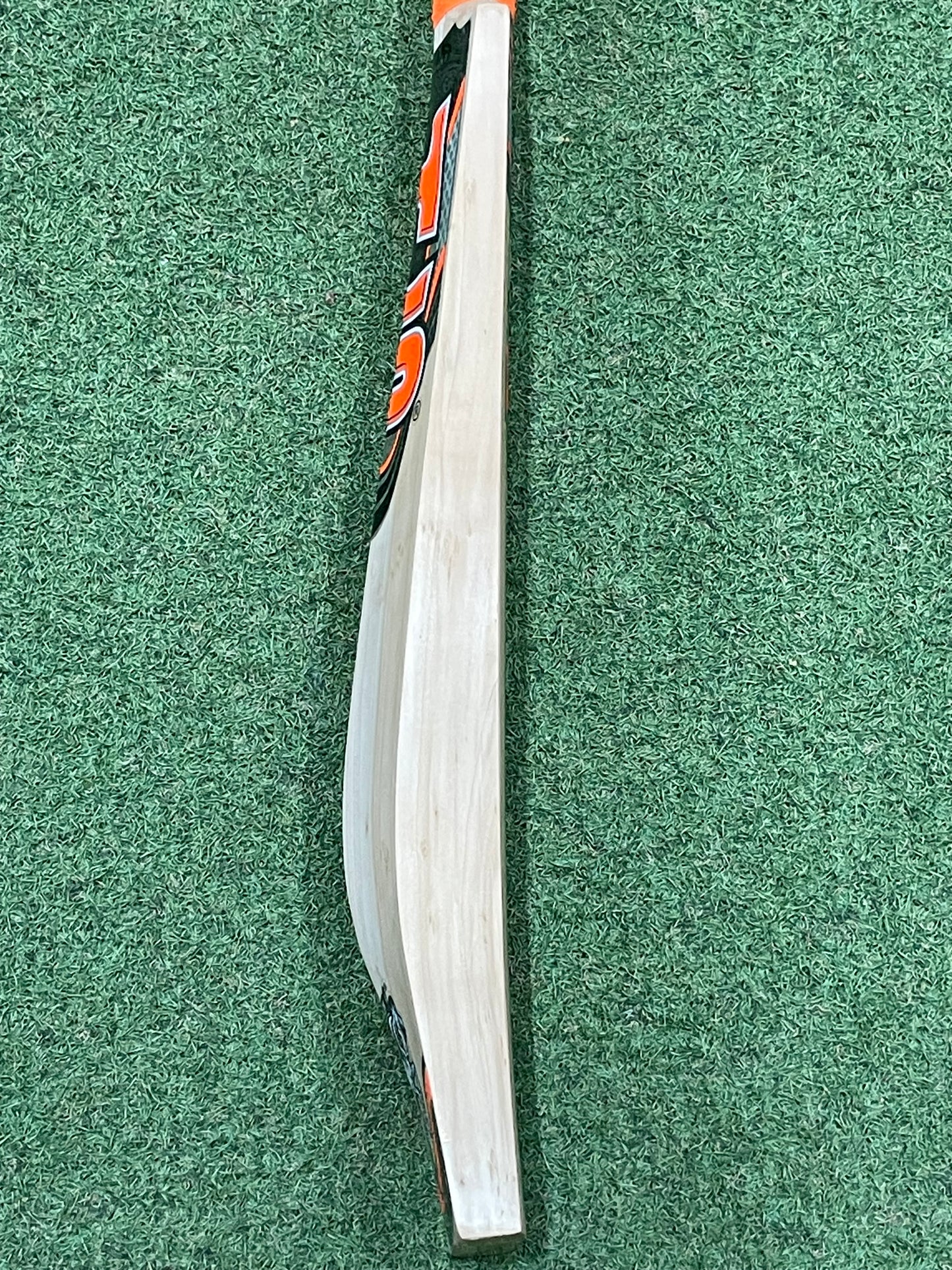 HS 96 Cricket Bat (2lb 10oz)