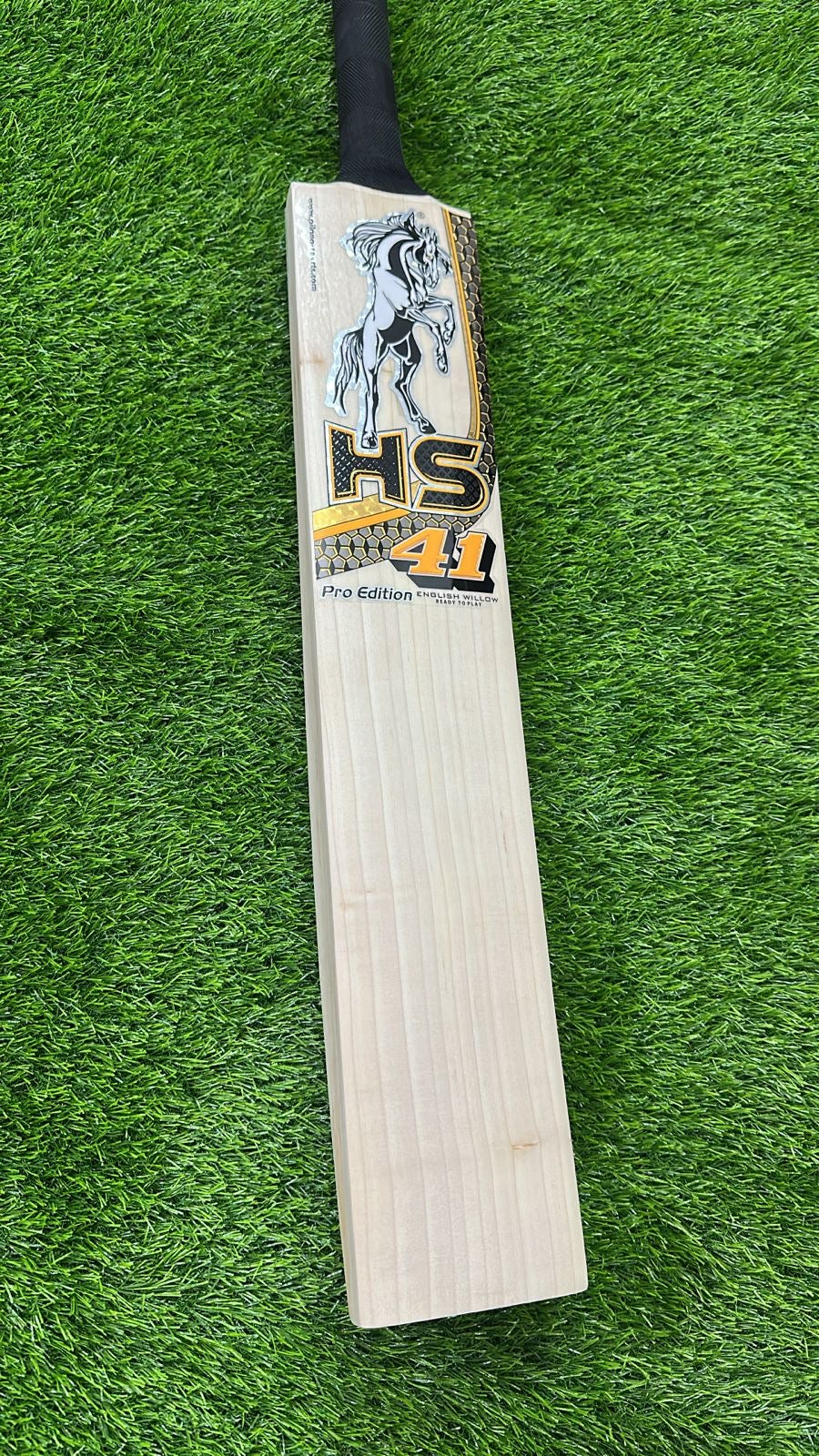 HS 41 Pro Edition Cricket Bat (2lb 10oz)