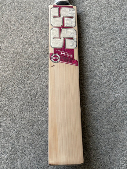 SS Ton Tim Seifert Players Harrow Junior Cricket Bat (2lb 5oz)
