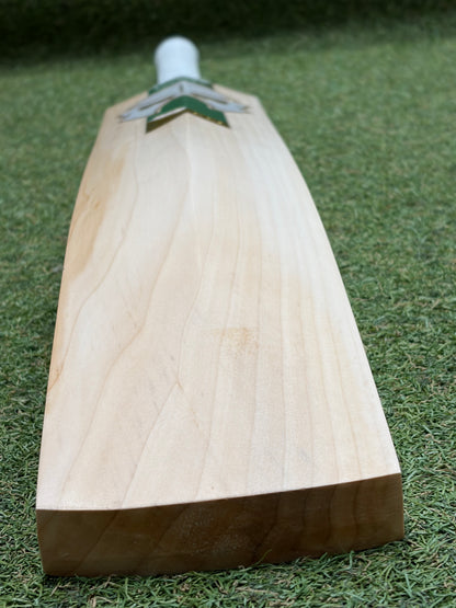 Phantom Enigma Pro Locker Cricket Bat (2lb 9oz)