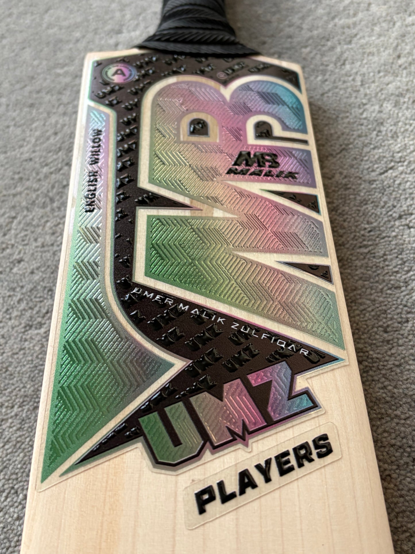 MB Malik UMZ Players Cricket Bat (2lb 10oz)