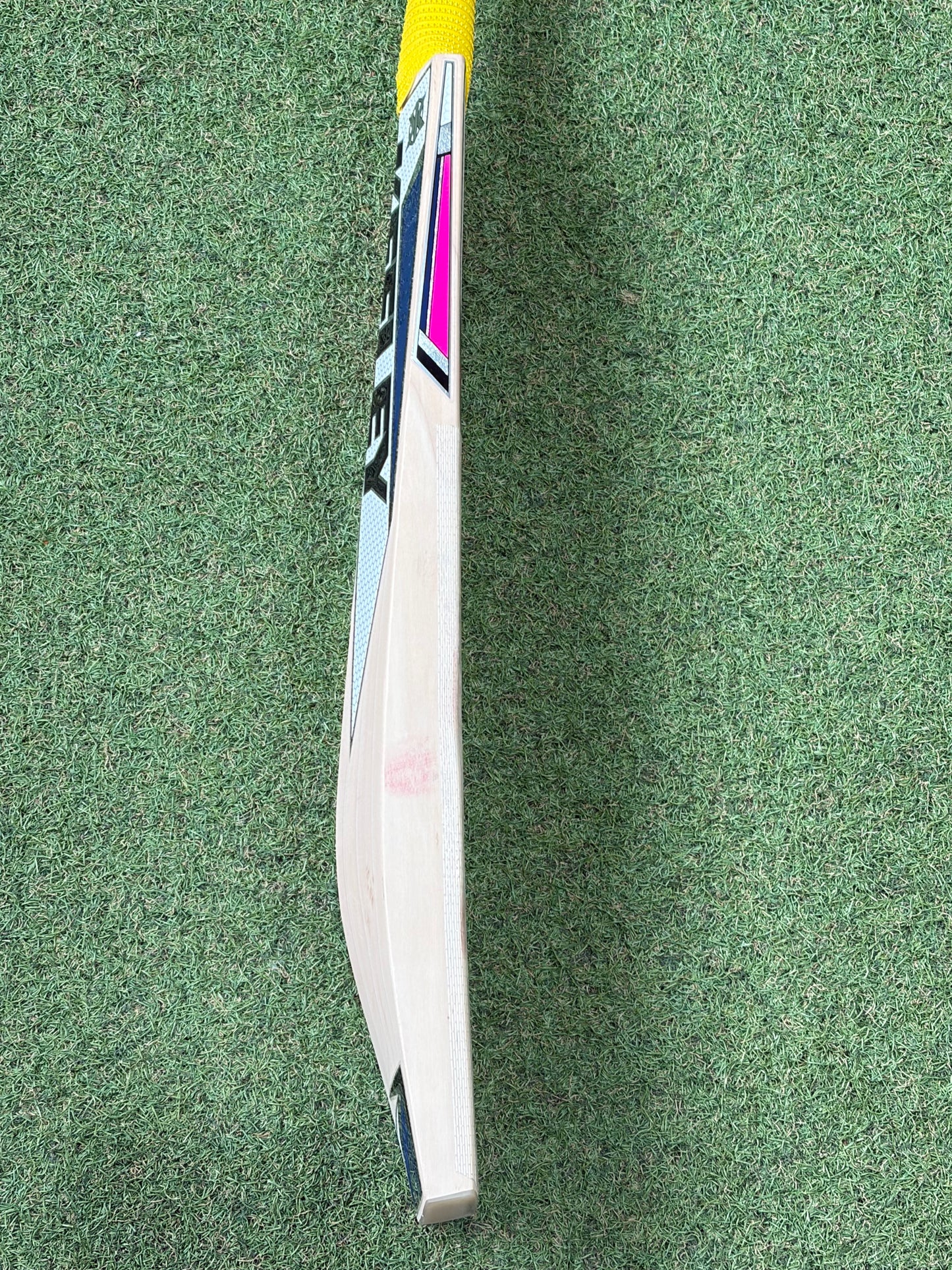 Used Keeley Worx 074 Grade 1 Cricket Bat (2lb 10oz)