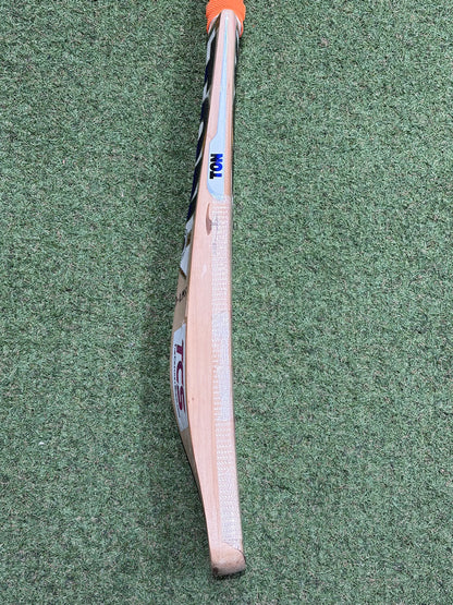 Used SS Ton MS Dhoni Players Cricket Bat (2lb 8oz)