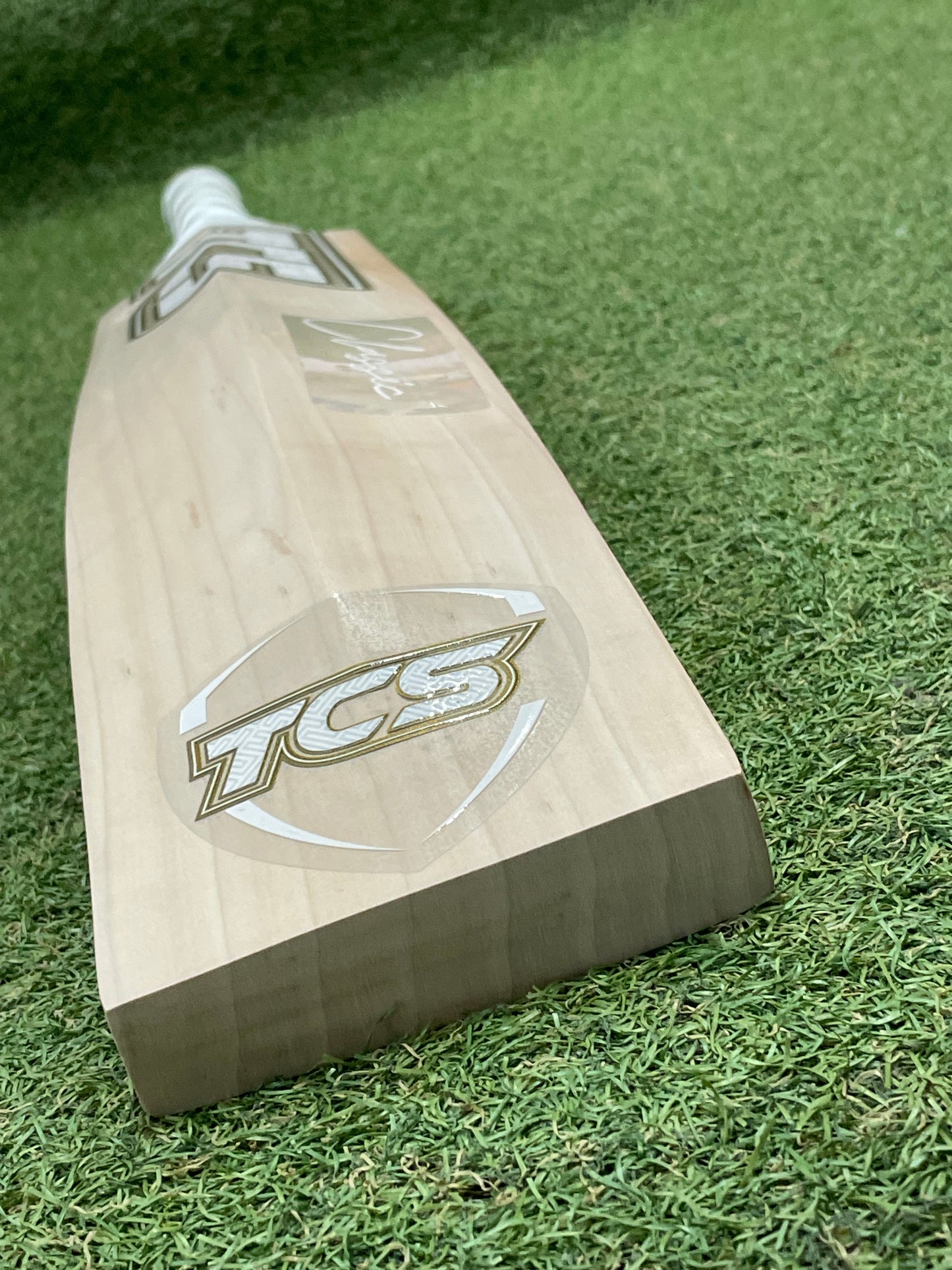 TCS Classic Size 6 Junior Cricket Bat (2lb 4oz)