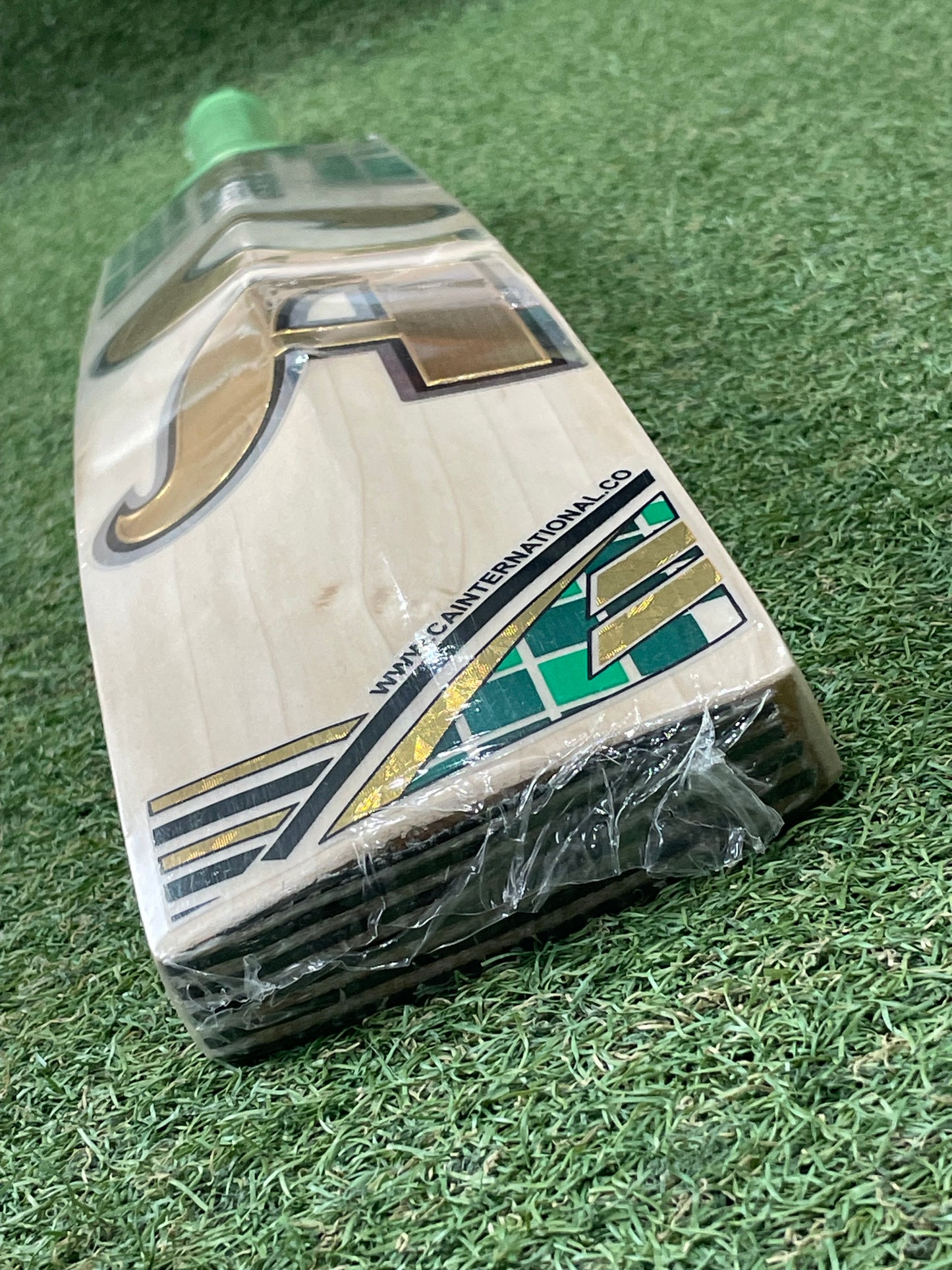 CA Gold 15000 Cricket Bat (2lb 9oz)