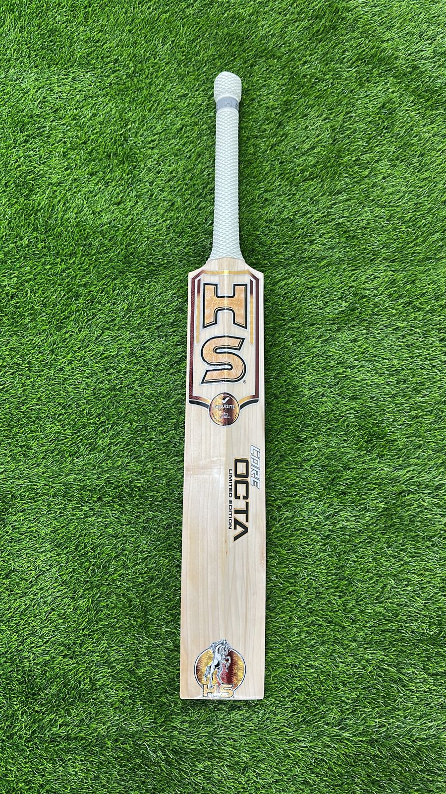 HS Core Octa Limited Edition Cricket Bat (2lb 9oz)