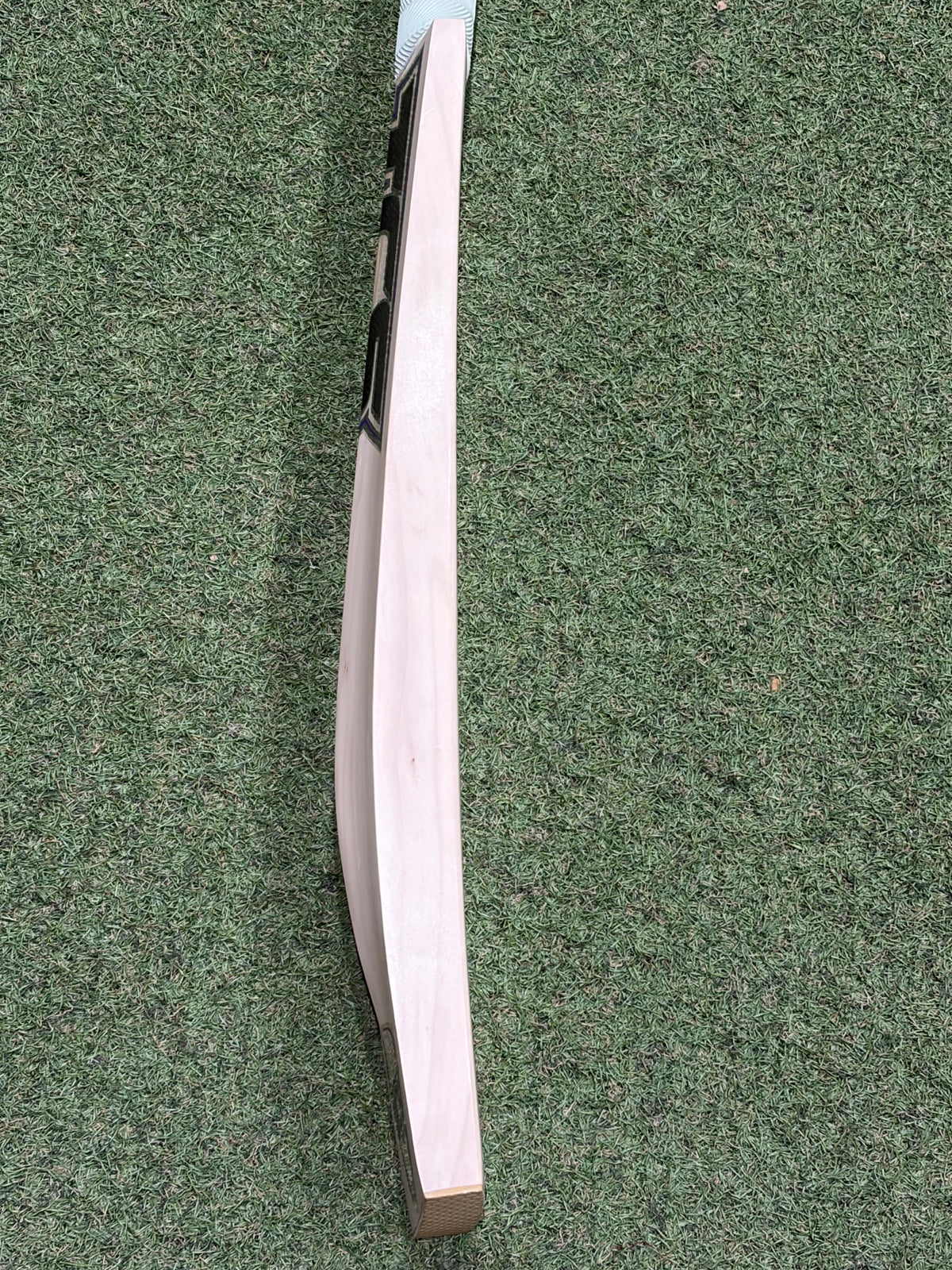 TCS Elite Harrow Size Junior Cricket Bat (2lb 5oz)