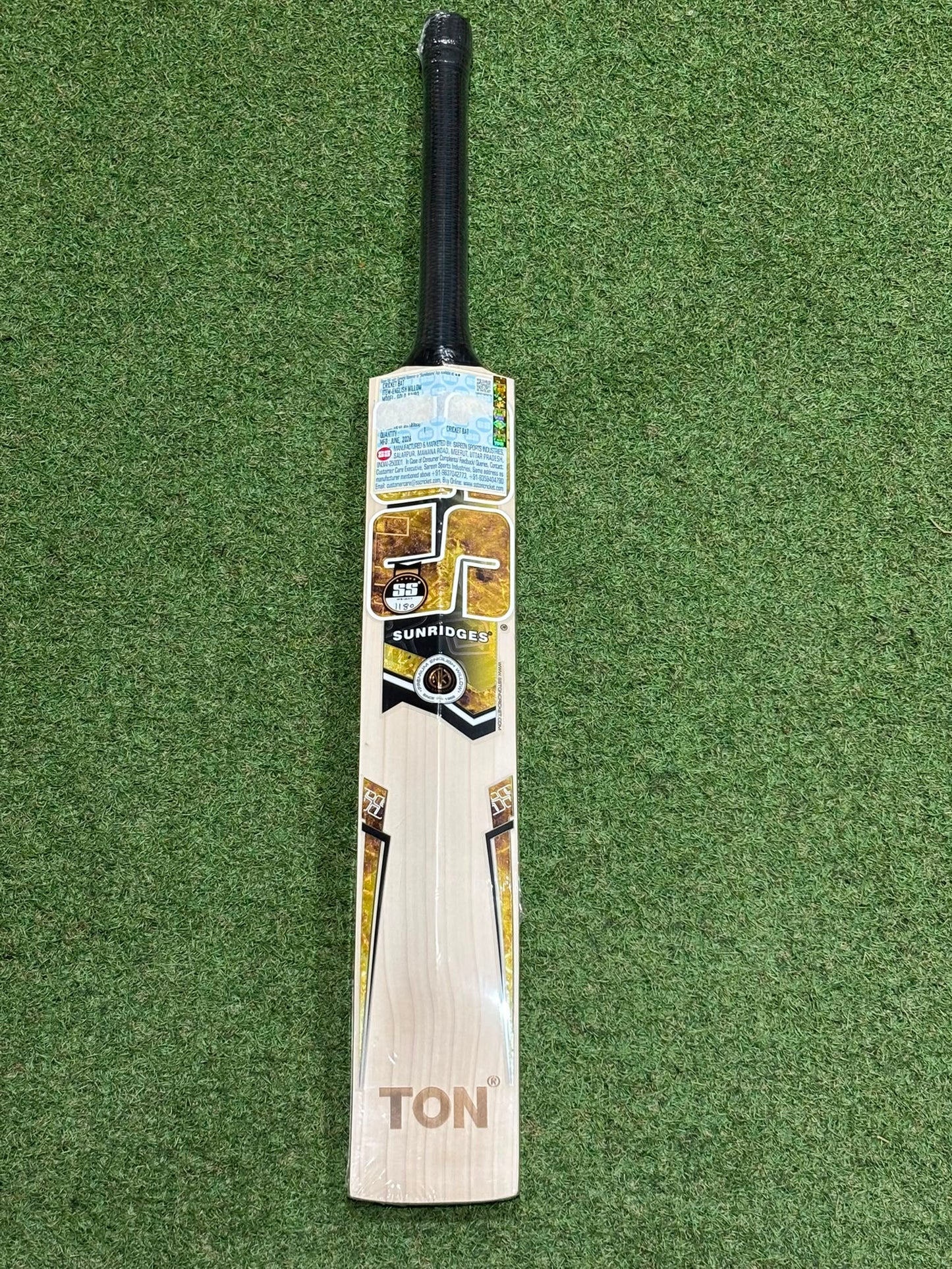 SS Ton Gold Jumbo Cricket Bat (2lb 9oz)