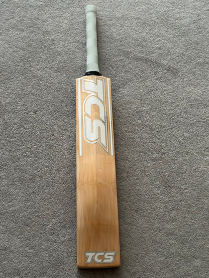TCS White Butterfly Cricket Bat (2lb 8oz)