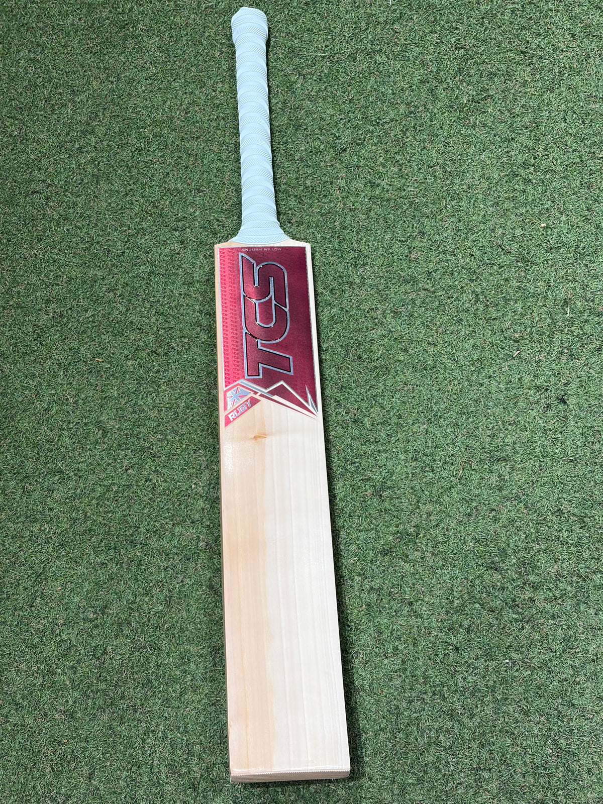 TCS Ruby Cricket Bat (2lb 10oz)
