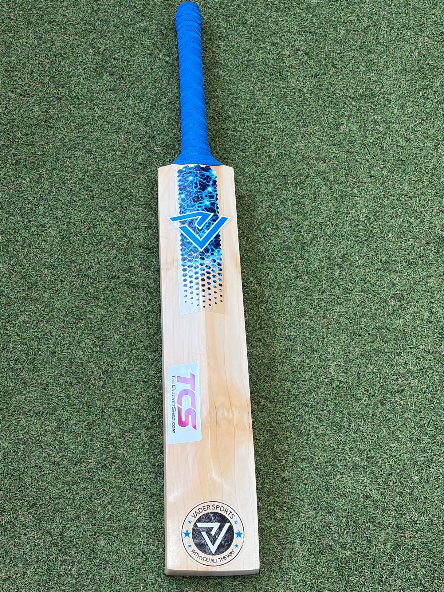 Vader Butterfly Cricket Bat (2lb 9oz)