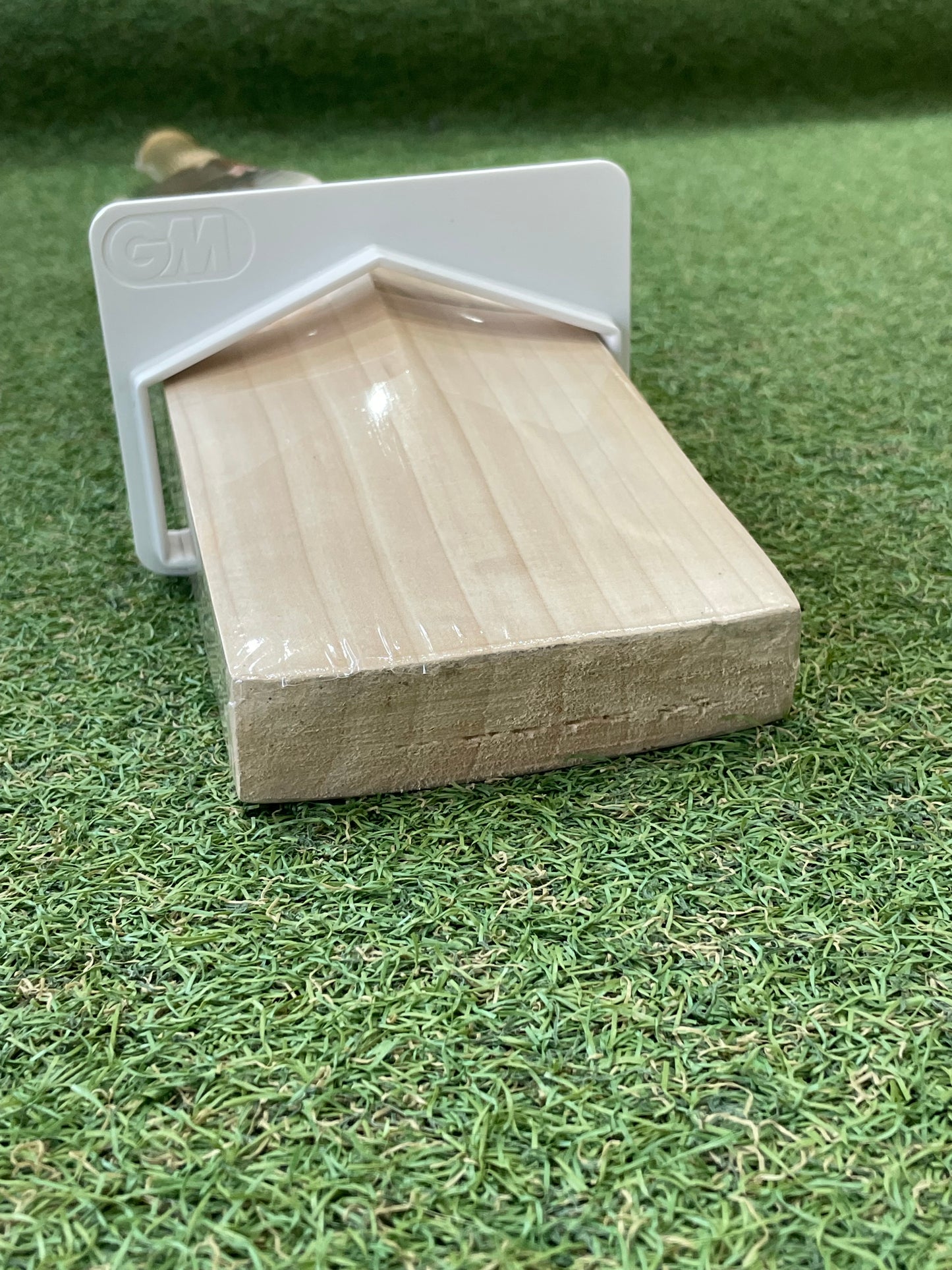 HS Core Octa Limited Edition Cricket Bat (2lb 11oz)