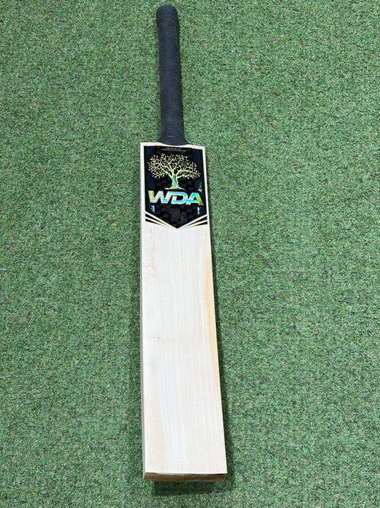 WDA Black Elite Cricket Bat (2lb 10oz)