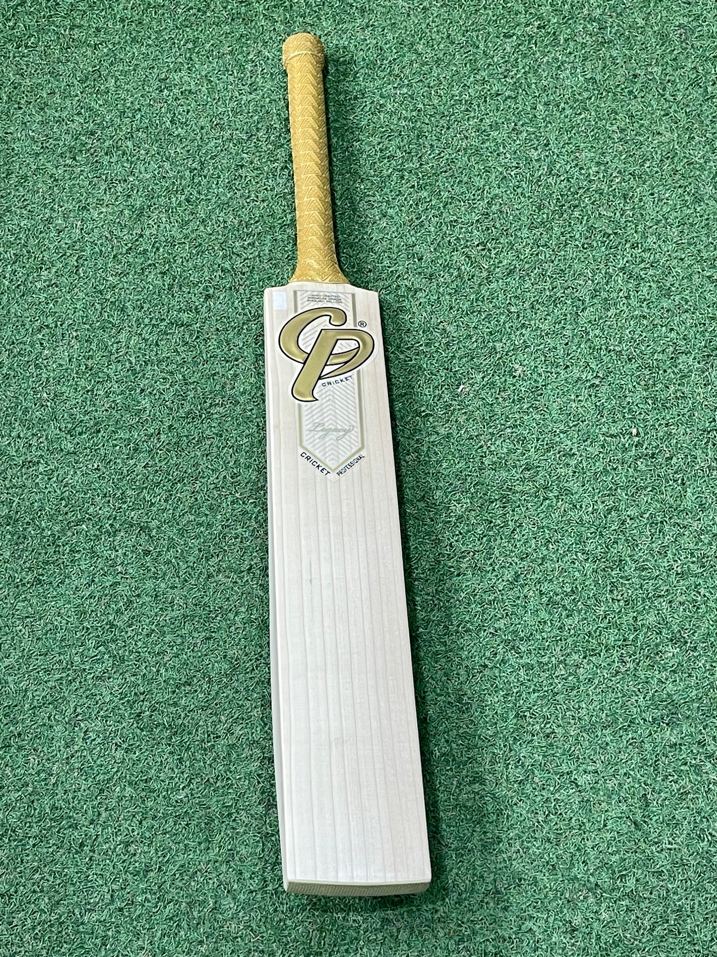 CP Legacy Cricket Bat (2lb 10oz)