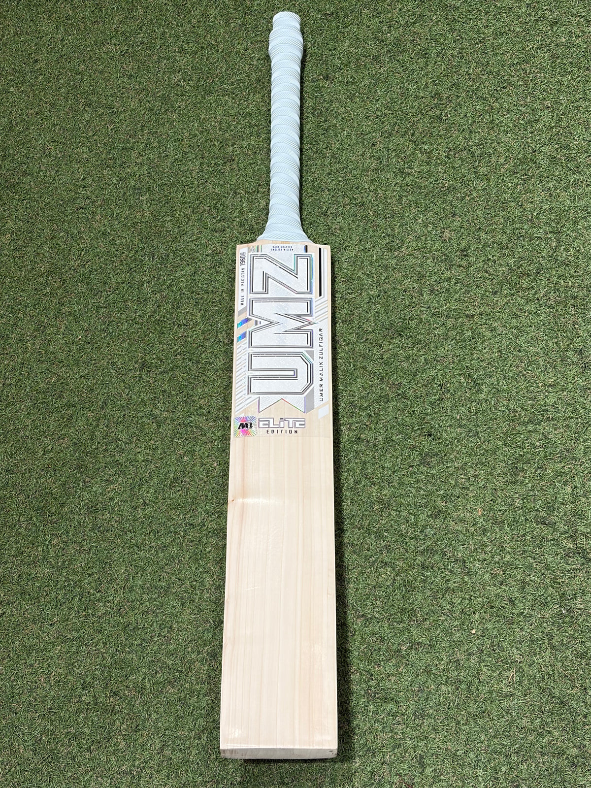 MB Malik Elite Edition Cricket Bat (2lb 9oz)