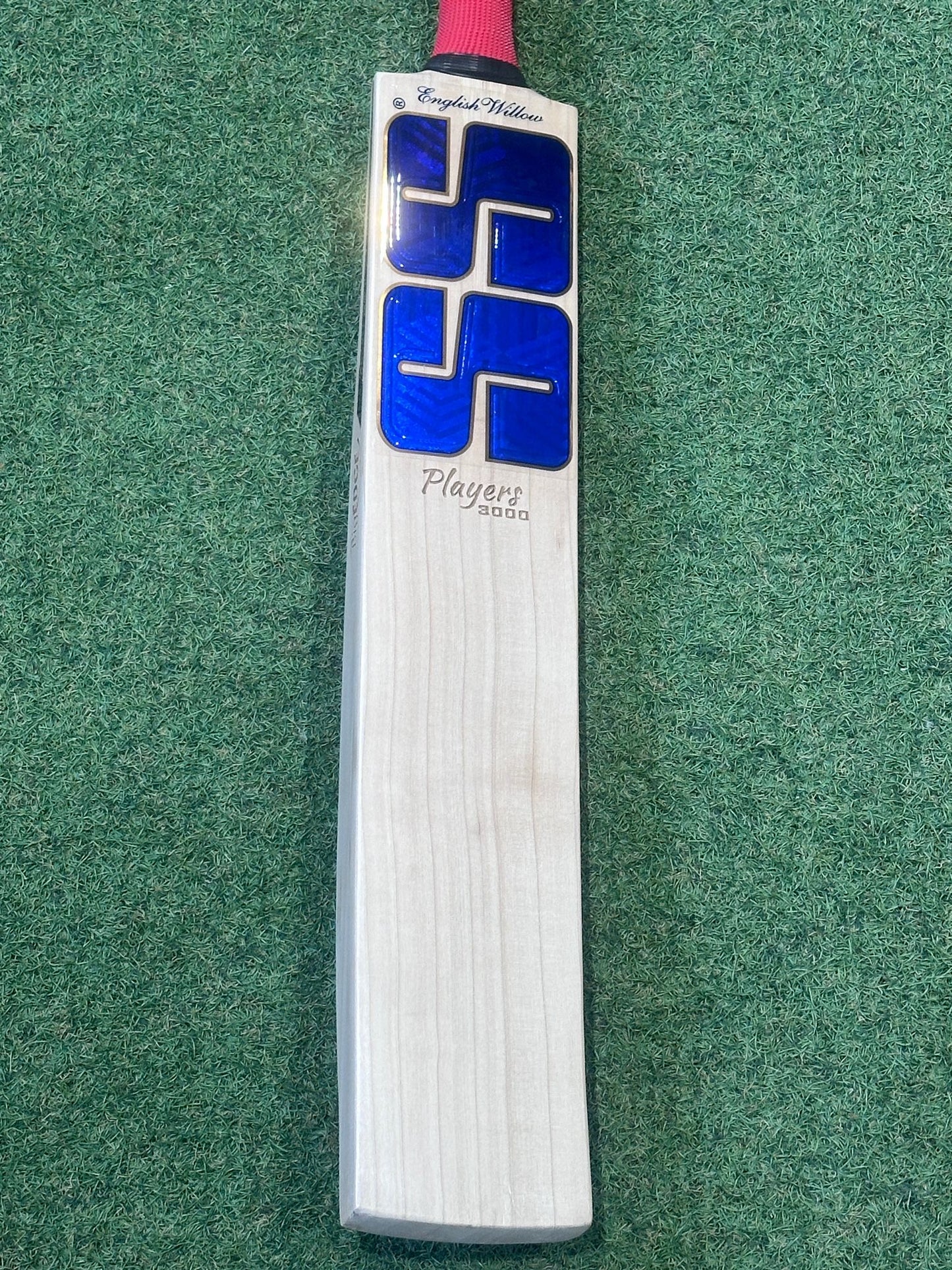 SS Players 3000 Cricket Bat (2lb 10oz)