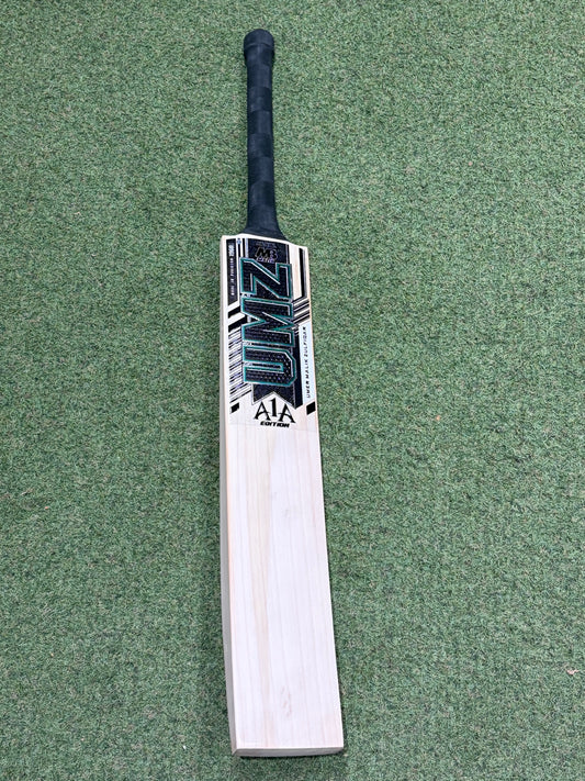 MB Malik Awais Awan Players Cricket Bat (2lb 9oz)