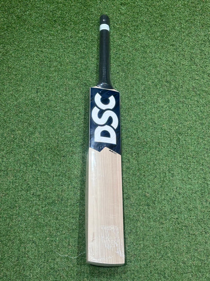 DSC Blak 450 Cricket Bat (2lb 8oz)