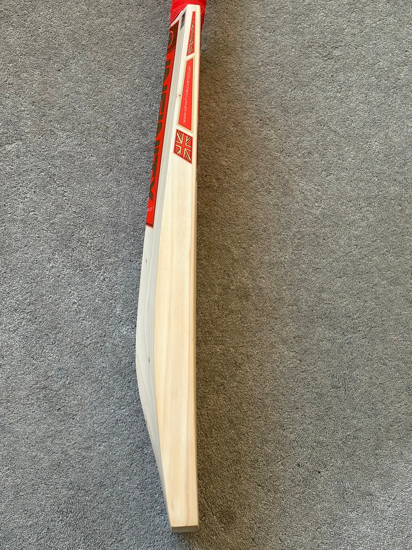 Infinity Performance Cricket Bat (2lb 9oz)