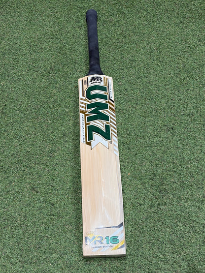MB Malik Mohammed Rizwan Players Cricket Bat (2lb 10oz)