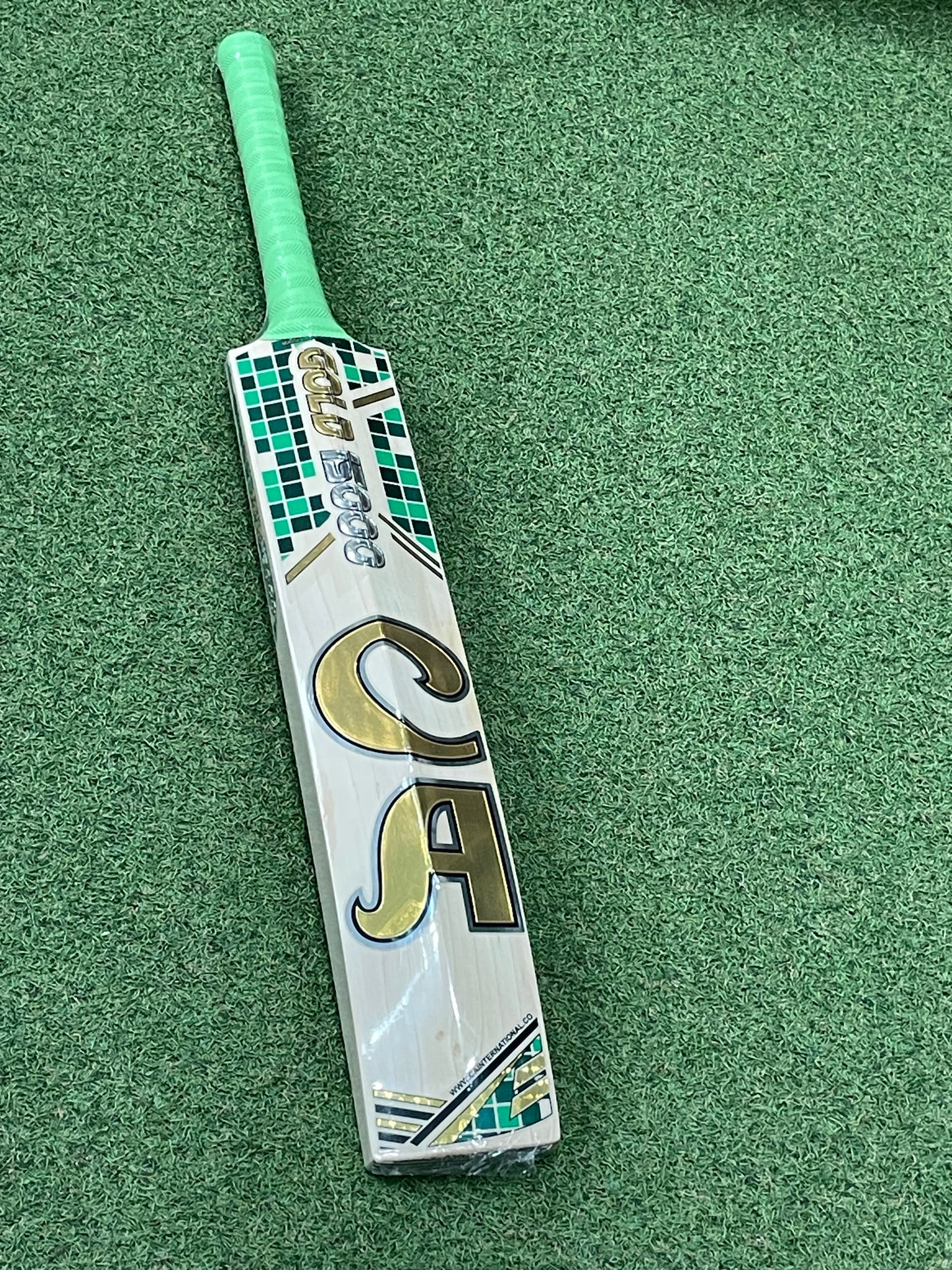 CA Gold 15000 Cricket Bat (2lb 9oz)