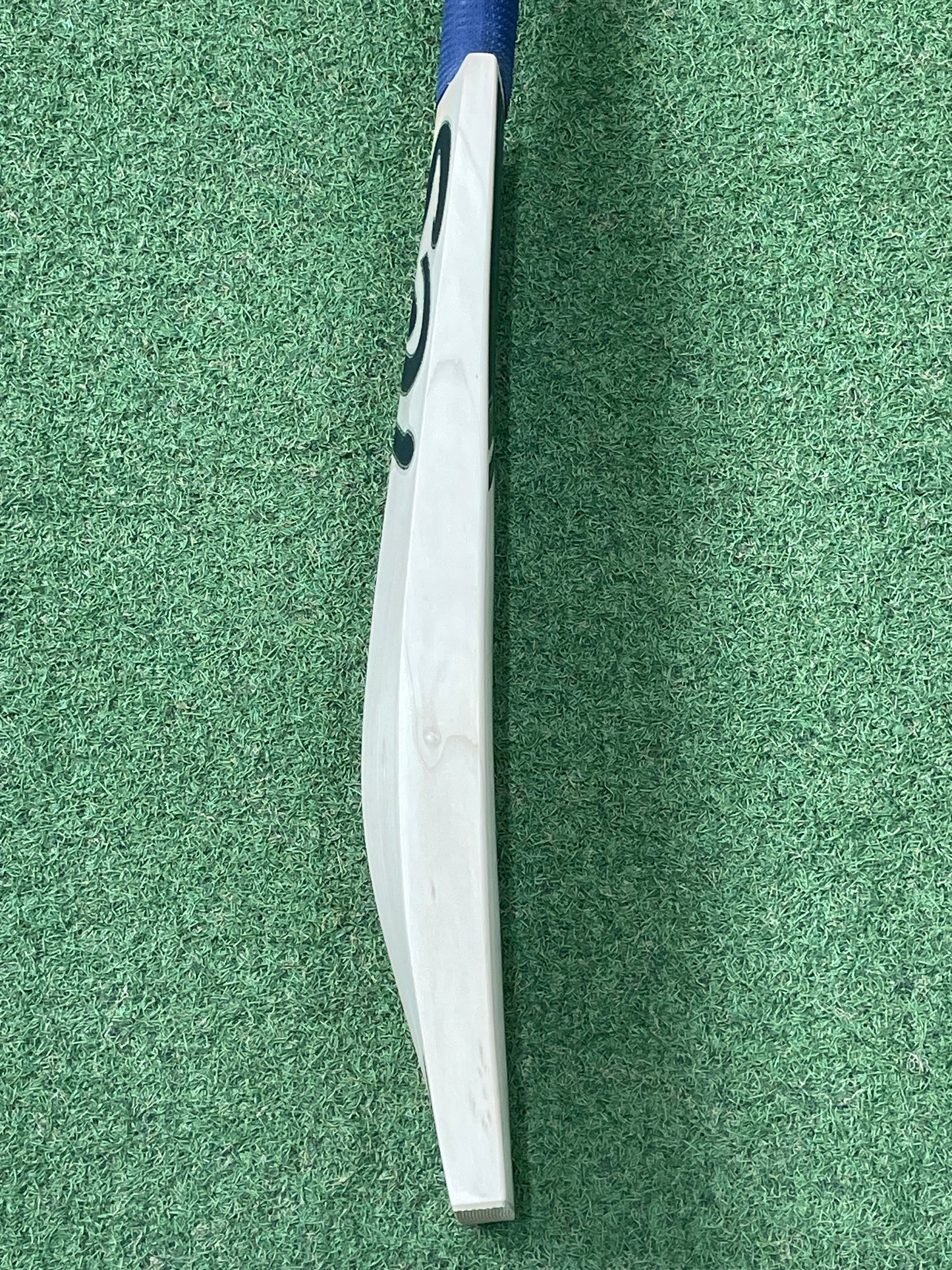 TCS Sapphire Short Blade Long Handle Cricket Bat (2lb 11oz)