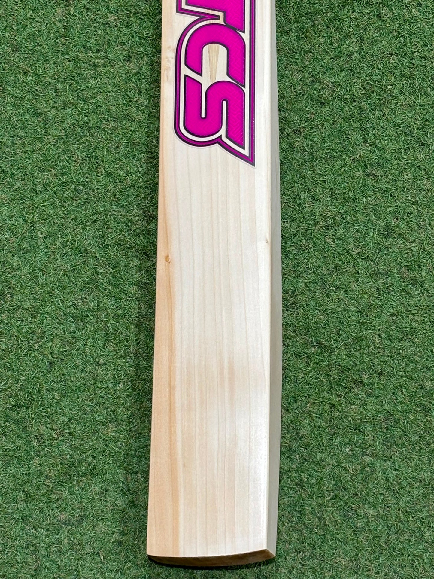TCS Special Edition Cricket Bat (2lb 9oz)