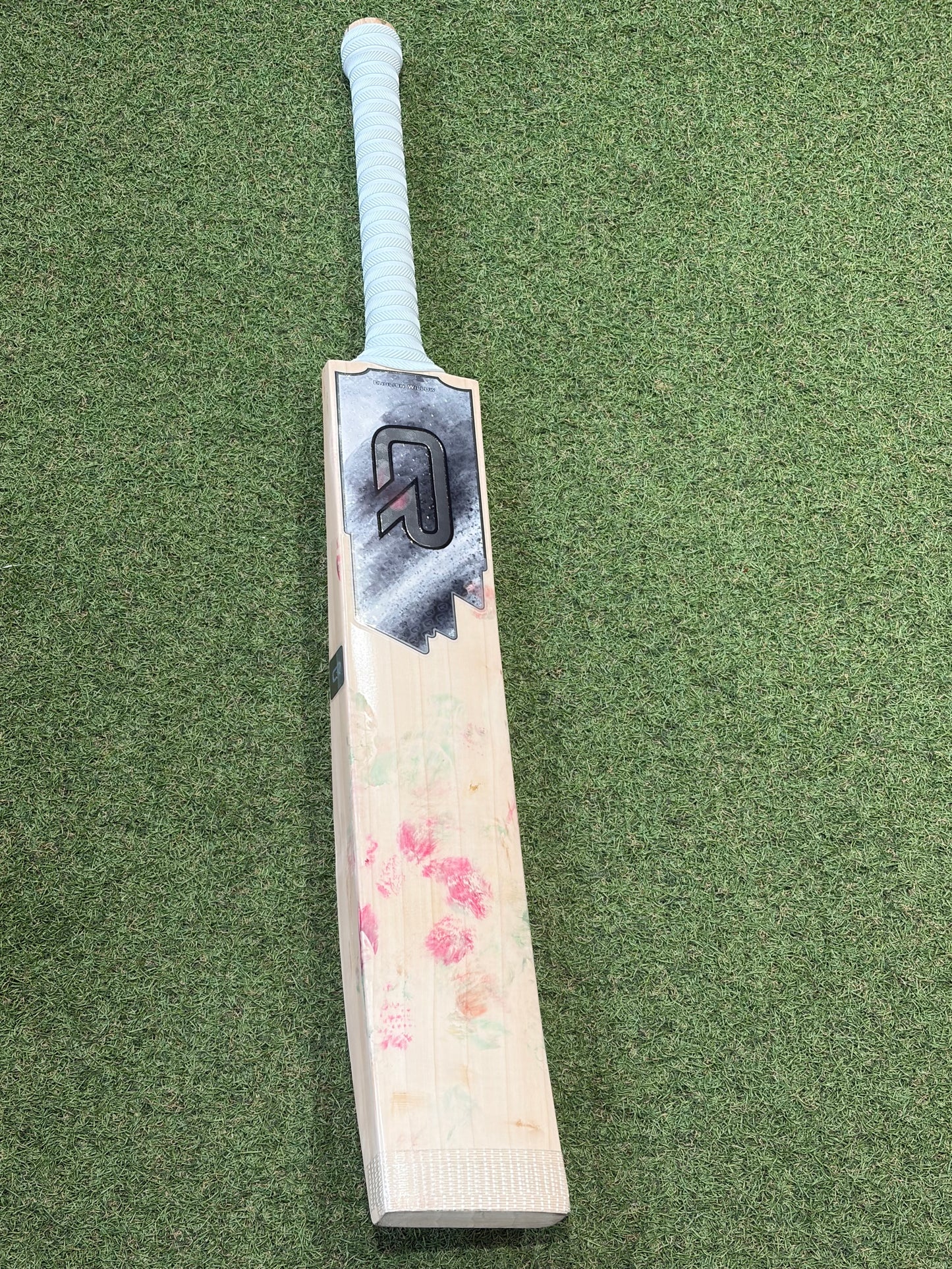 Used The Cricket Room Cricket Bat (2lb 11oz)