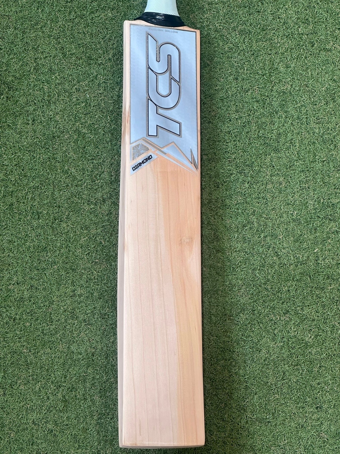 TCS Diamond Butterfly Willow Cricket Bat