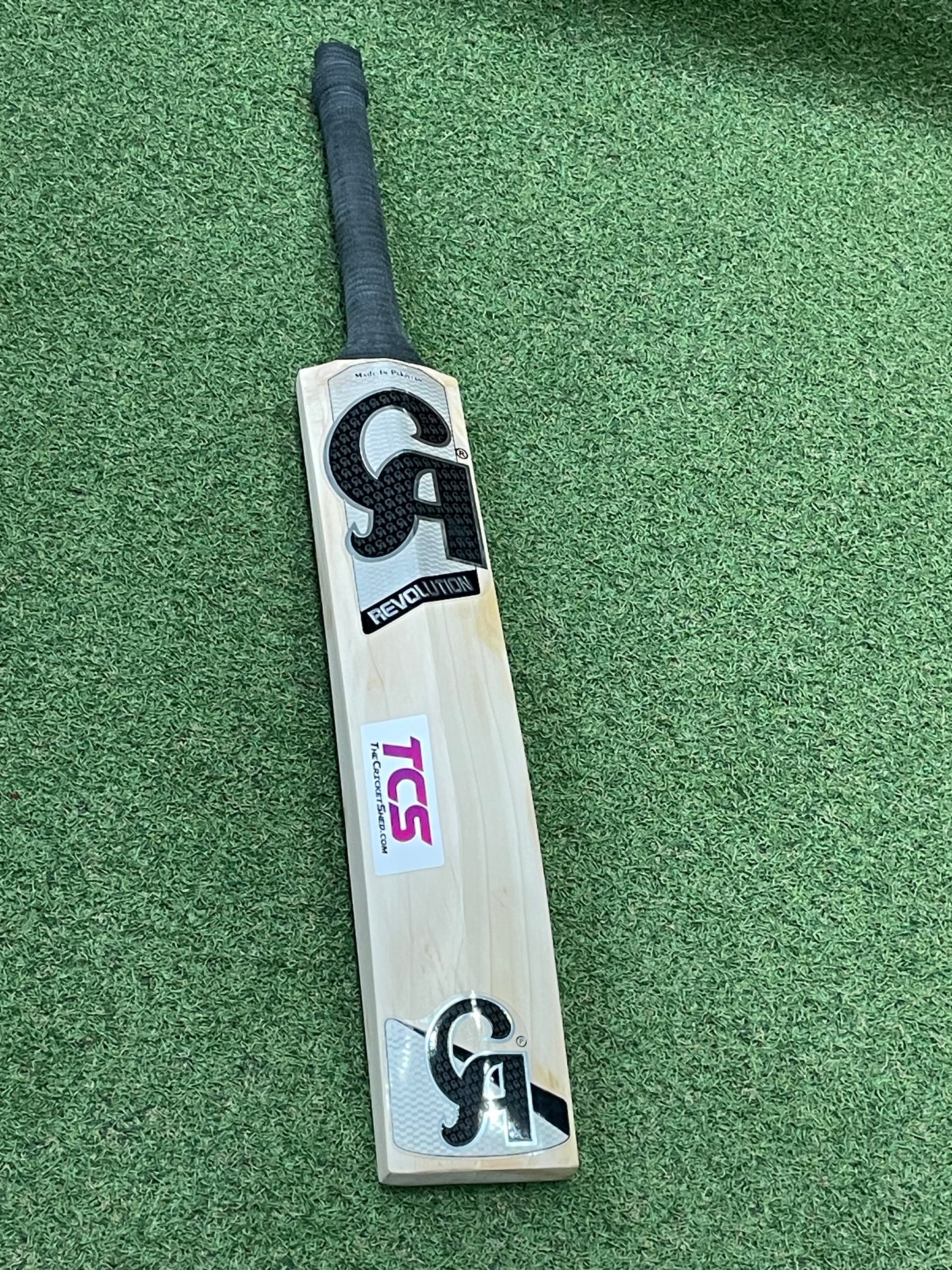 CA Revolution Butterfly Cricket Bat (2lb 8oz)