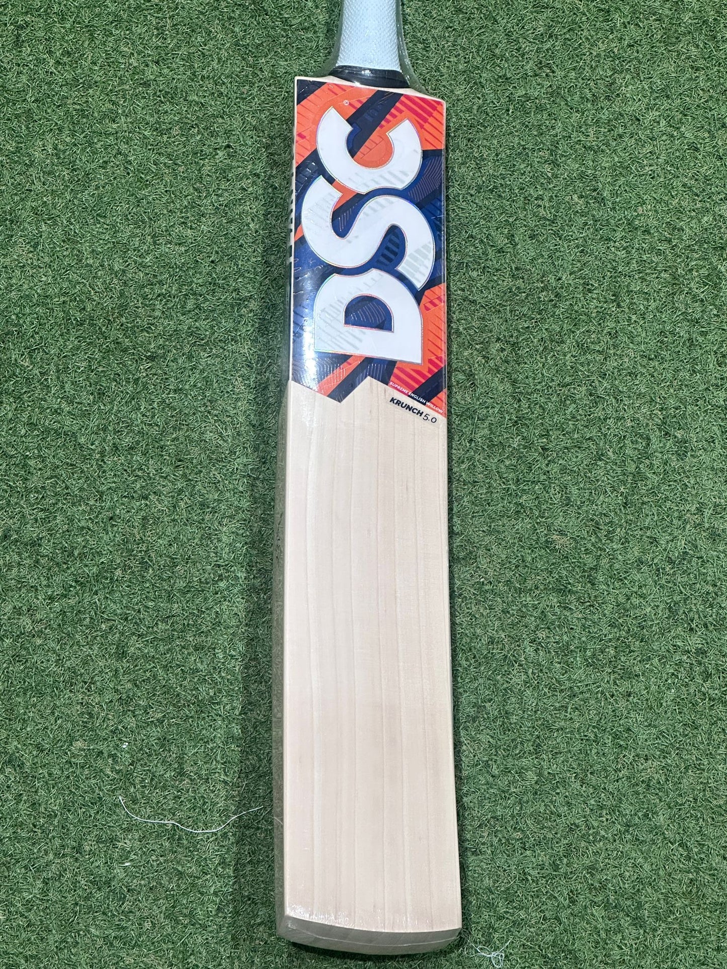 DSC Krunch 5.0 Cricket Bat (2lb 9oz)