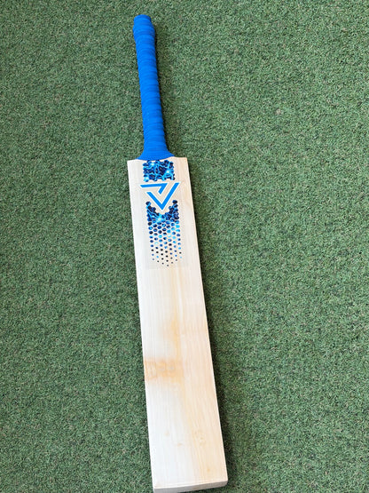 Vader Butterfly Cricket Bat (2lb 9oz)