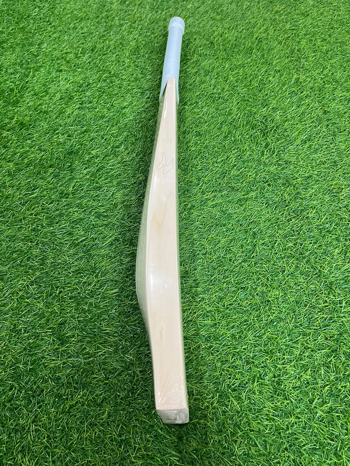 SG Sunny Gold Classic Original LE Cricket Bat (2lb 8oz)