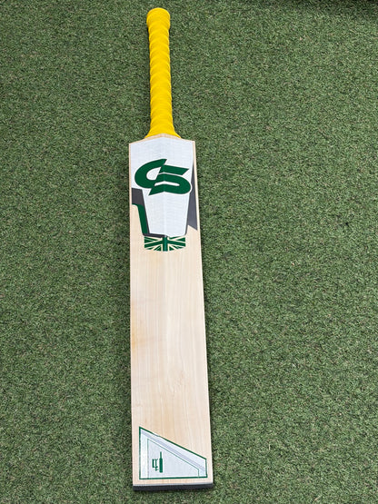 Cricket Station Saim Ayub 7 Star Cricket Bat (2lb 11oz)
