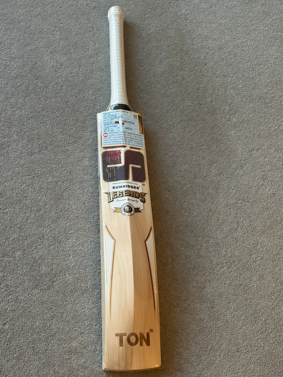 SS Ton Legends Sourav Ganguly Cricket Bat (2lb 9oz)