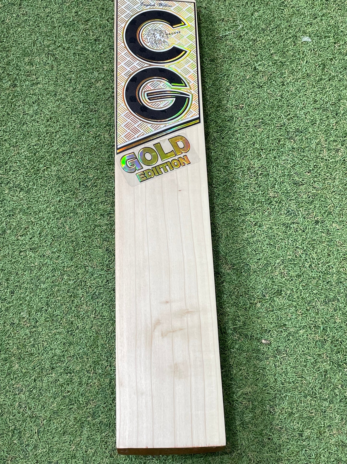Cricket Groove Gold Edition Cricket Bat (2lb 10oz)