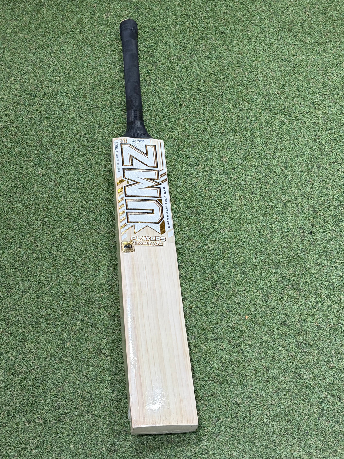 MB Malik UMZ Players Laminate (Double Wood) Cricket Bat (2lb 9oz)