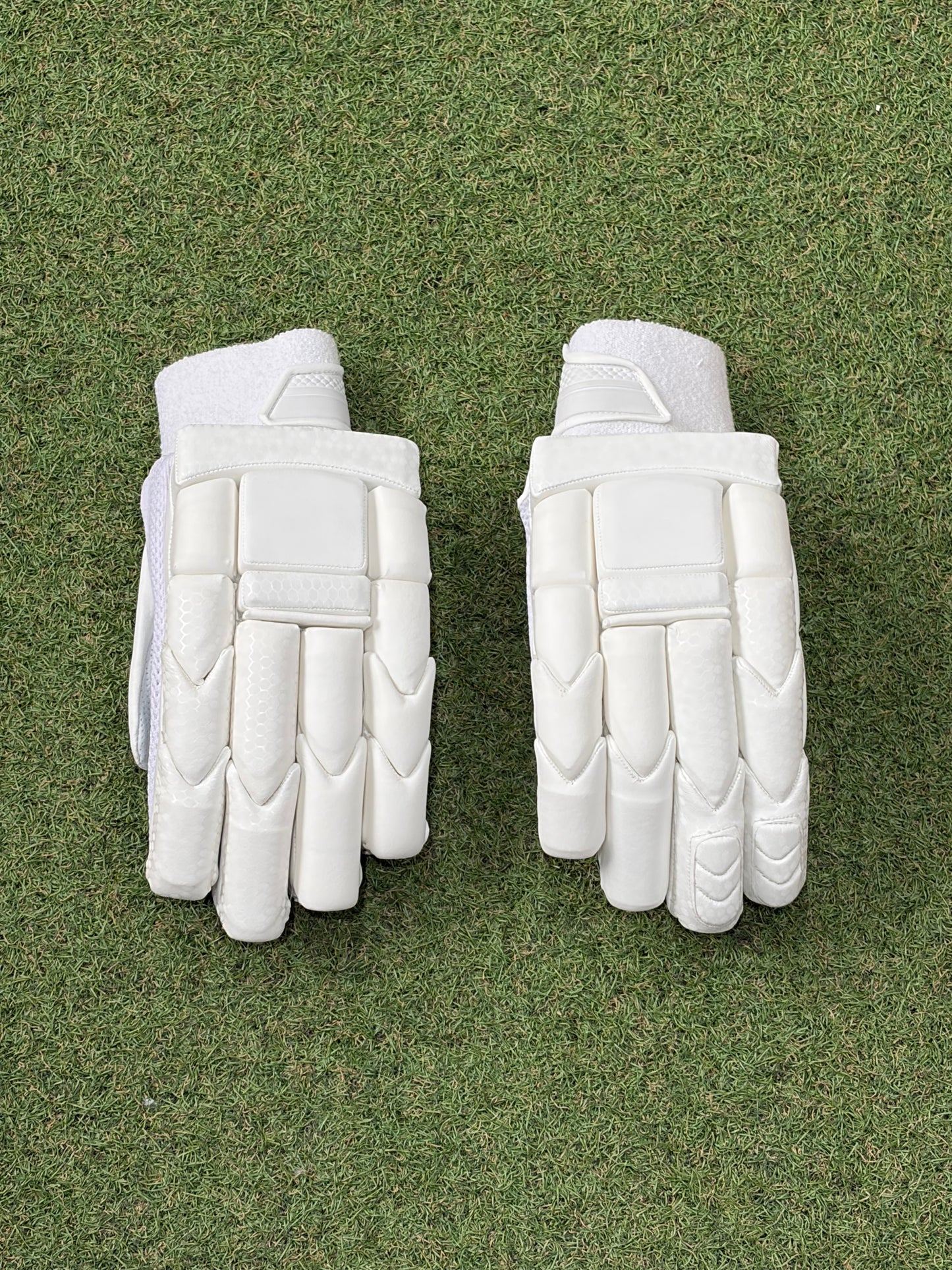 Unbranded Pro Players Batting Gloves