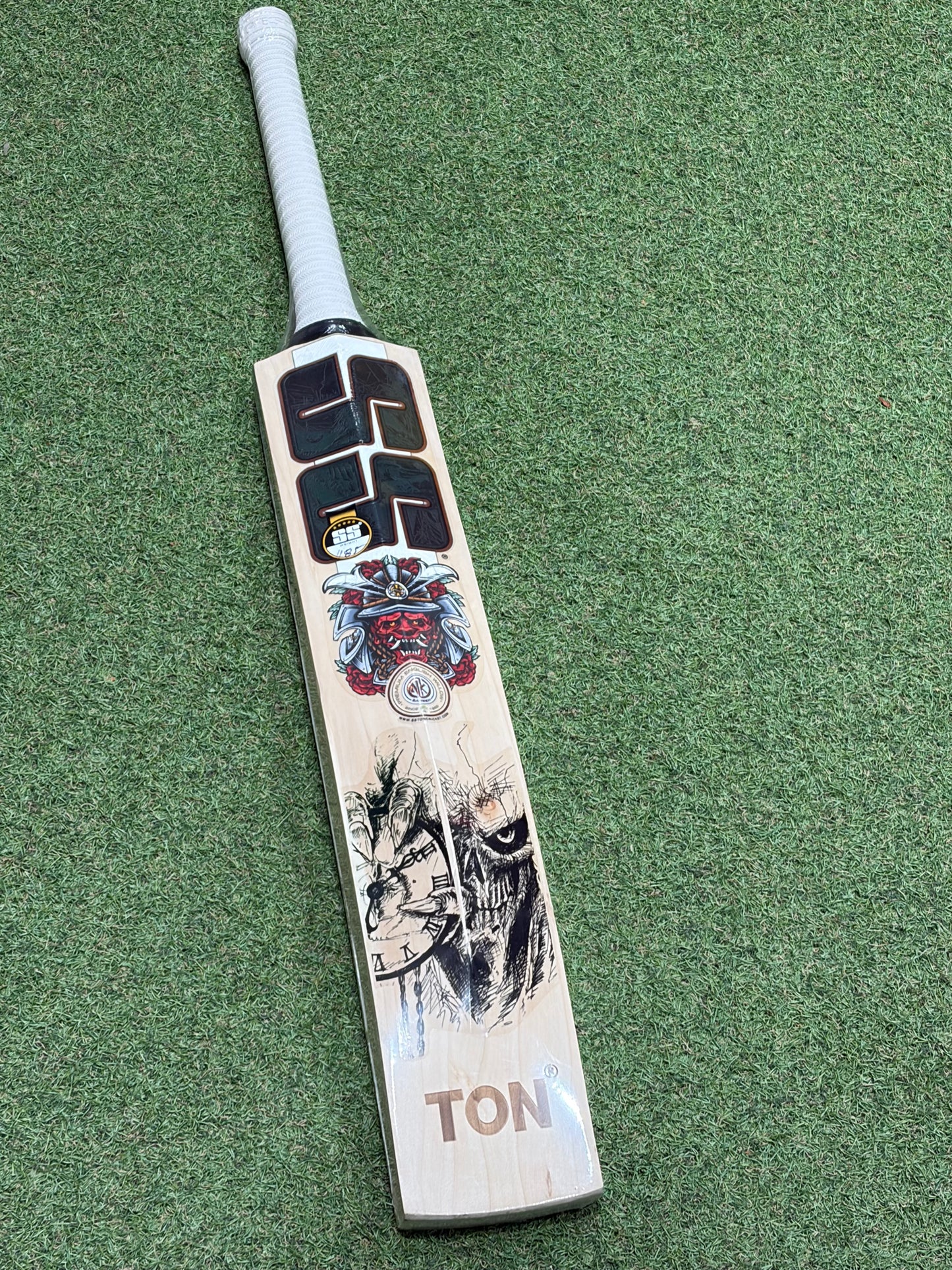 SS Devils Green Cricket Bat (2lb 11oz)