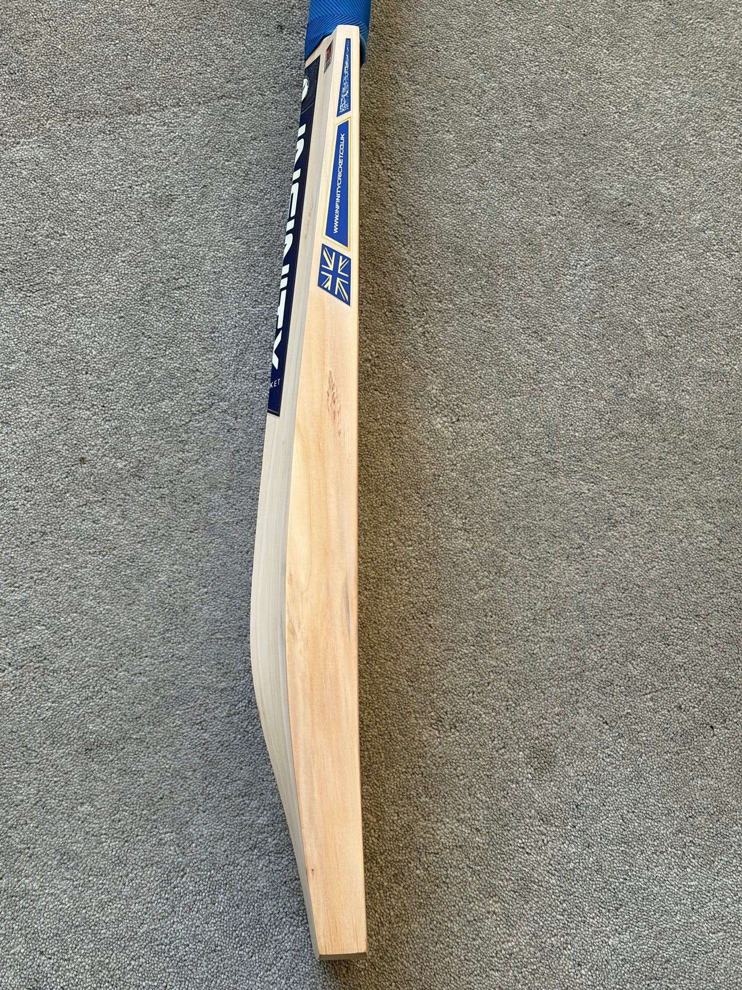 Infinity Custom Cricket Bat (2lb 12oz)