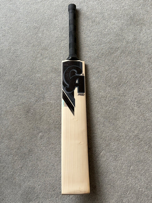 CA Pro Blackout Cricket Bat (2lb 8oz)