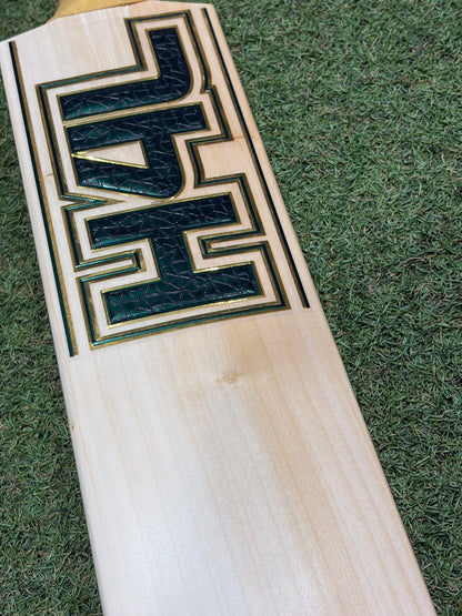 Hell 4 Leather (H4L) Pro Grade Cricket Bat (2lb 10oz)