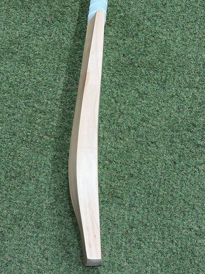 Plain Players UK Made Short Blade Long Handle Cricket Bat (2lb 10oz