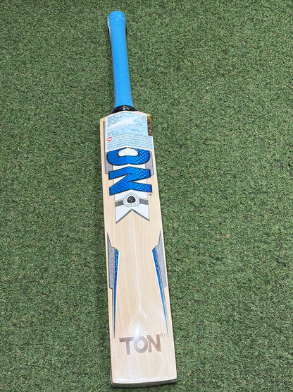 SS Ton Elite Harrow Junior Cricket Bat (2lb 6oz)