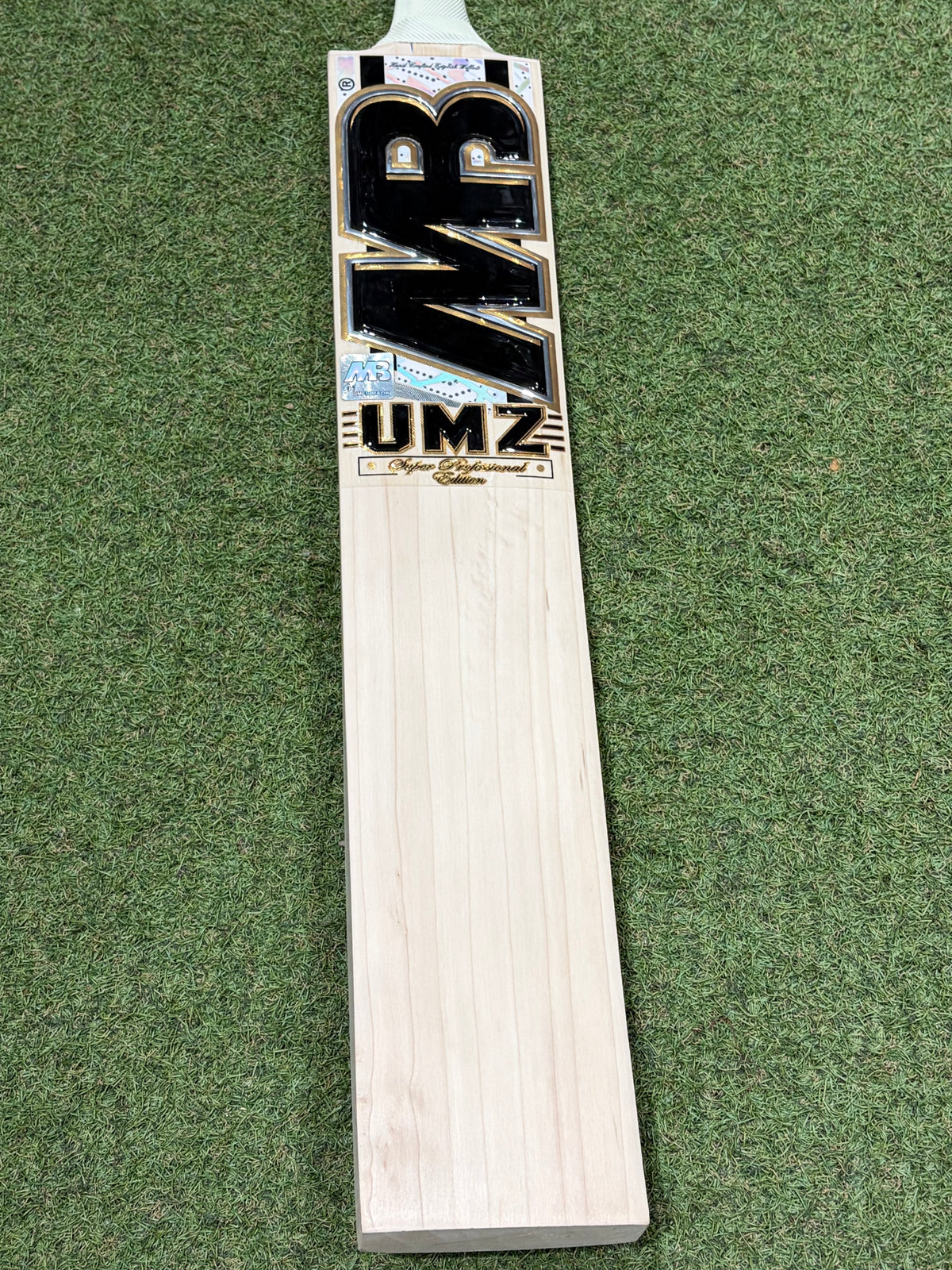 MB Malik Super Professional Edition Cricket Bat (2lb 8oz)