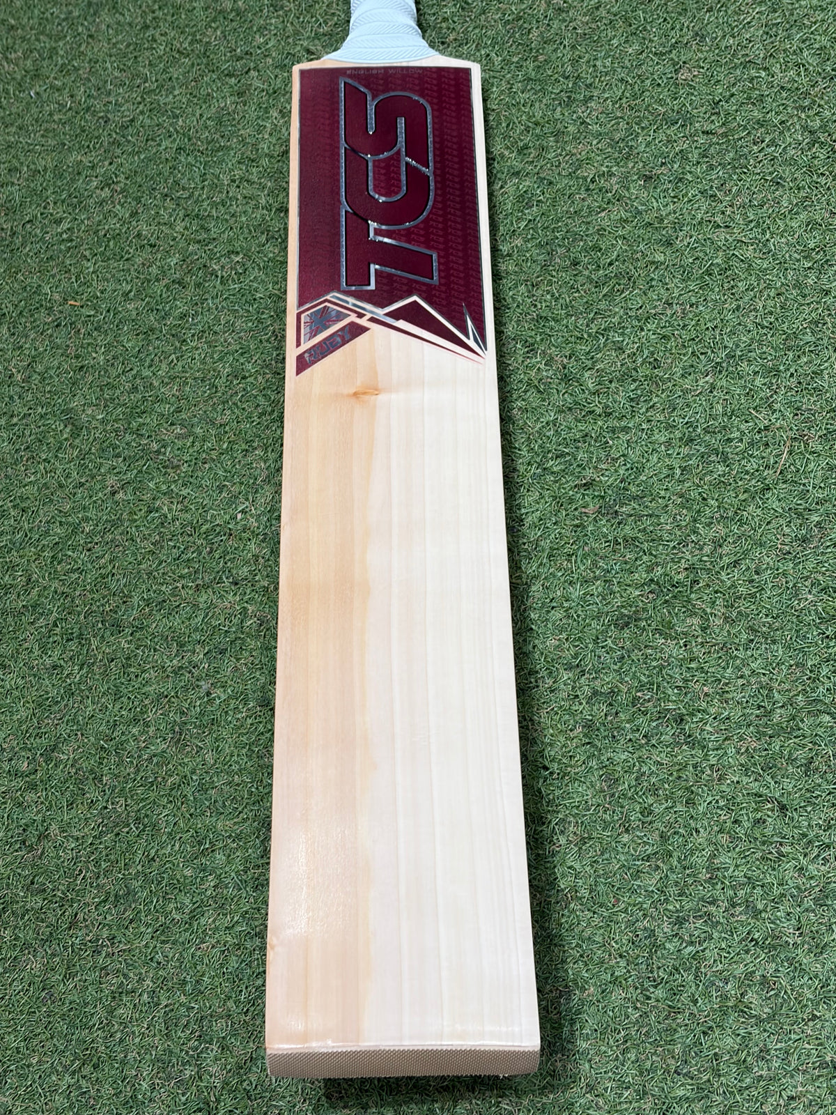 TCS Ruby Cricket Bat (2lb 10oz)