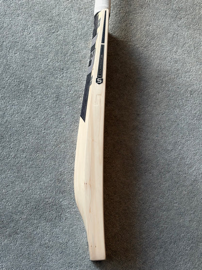 Somi Exploder Cricket Bat( 2lb 7oz)