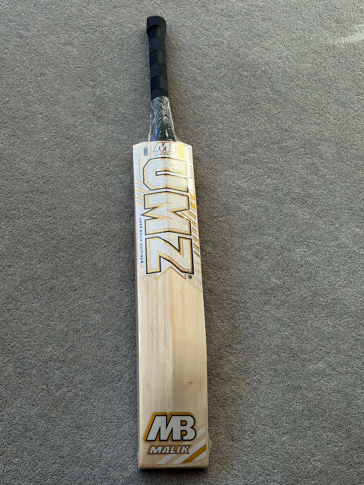 MB Malik UMZ Players Laminate (Double Wood) Cricket Bat (2lb 9oz)