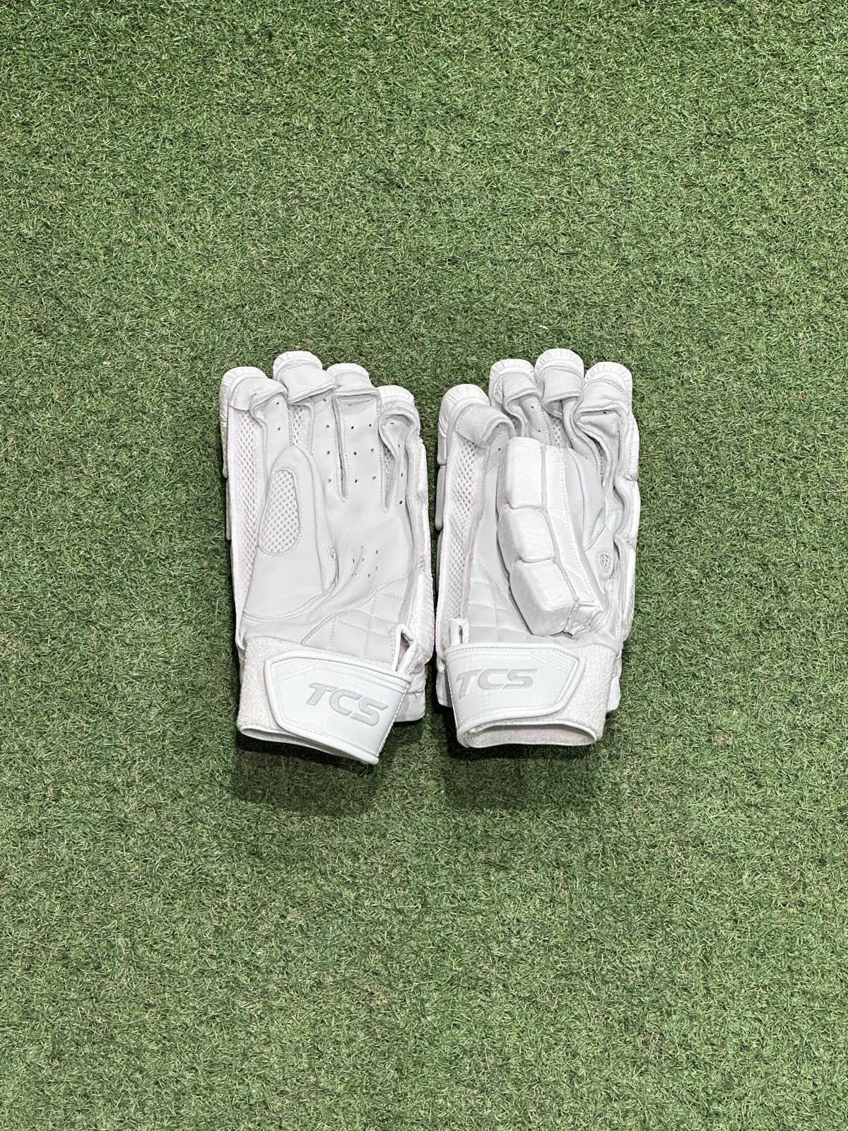 TCS Classic Batting Gloves