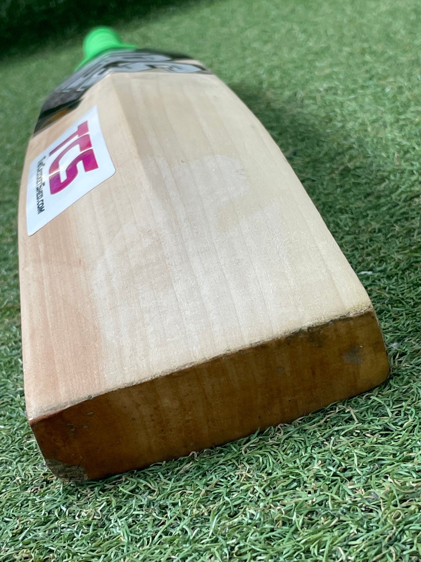 Used MB Malik Saim Ayub Players Cricket Bat (2lb 9oz)